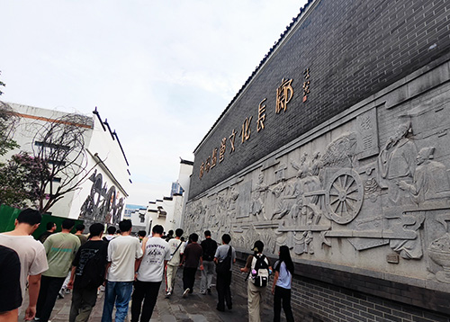 安徽省计量测试学会组织大学生参观计量文化长廊